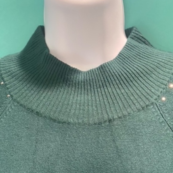 Brand New APT 9  Size: Medium -  Green Sweater Dress - Picture 2 of 12